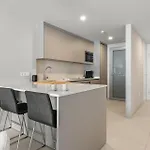 Vivi Homes - Cosy Pool, Gym & *