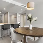 Vivi Homes - Cosy Pool, Gym & *