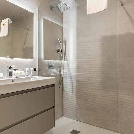Lejlighed Vivi Homes - Cosy Pool, Gym & Marbella