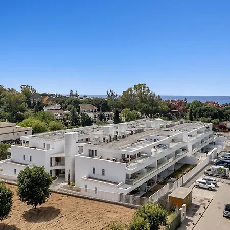 Vivi Homes - Cosy Pool, Gym & Lejlighed