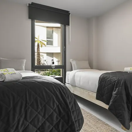 Apartment Vivi Homes - Cosy Pool, Gym & Marbella