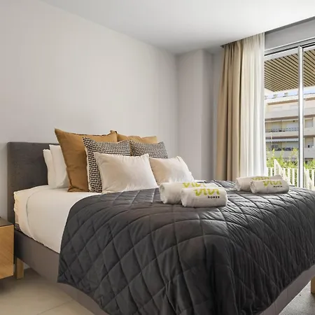 Vivi Homes - Cosy Pool, Gym & Marbella