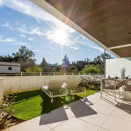 Vivi Homes - Cosy Pool, Gym & Lejlighed *