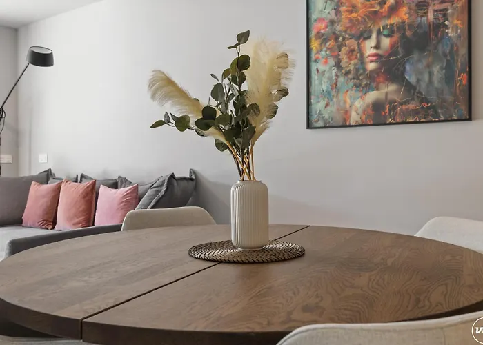 Vivi Homes - Cosy Pool, Gym & Lejlighed Marbella