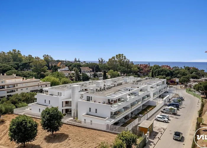 Vivi Homes - Cosy Pool, Gym & Lejlighed