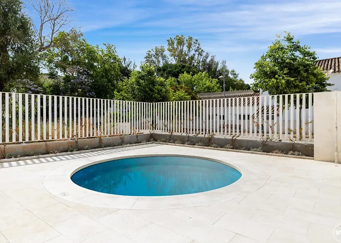 Lejlighed Vivi Homes - Cosy Pool, Gym & Marbella