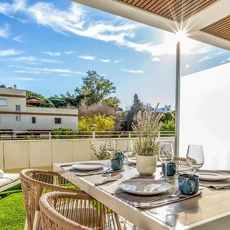 Vivi Homes - Cosy Pool, Gym & * Marbella