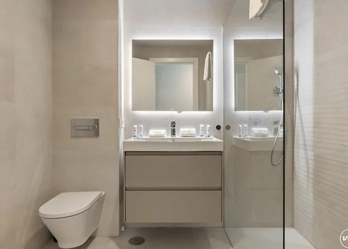 Vivi Homes - Cosy Pool, Gym &