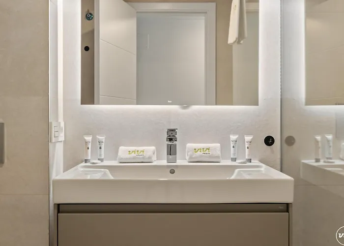 Apartament Vivi Homes - Cosy Pool, Gym & Marbella