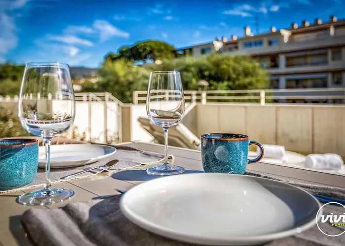 Vivi Homes - Cosy Pool, Gym & * Marbella