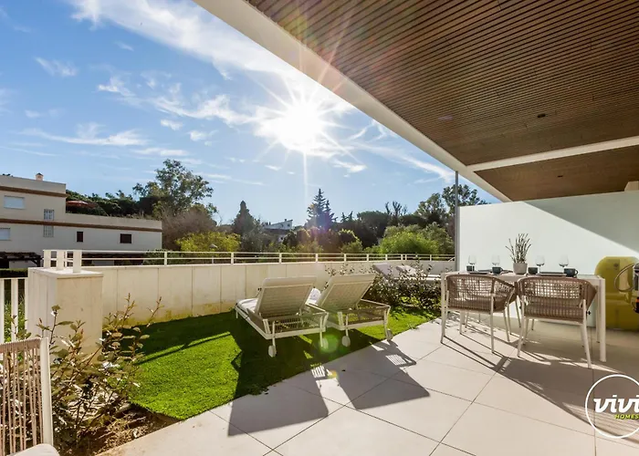 Vivi Homes - Cosy Pool, Gym & Apartament *