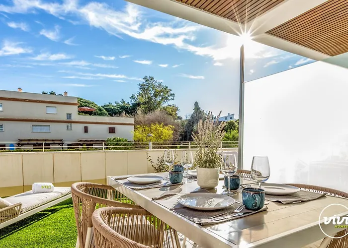 Vivi Homes - Cosy Pool, Gym & * Marbella