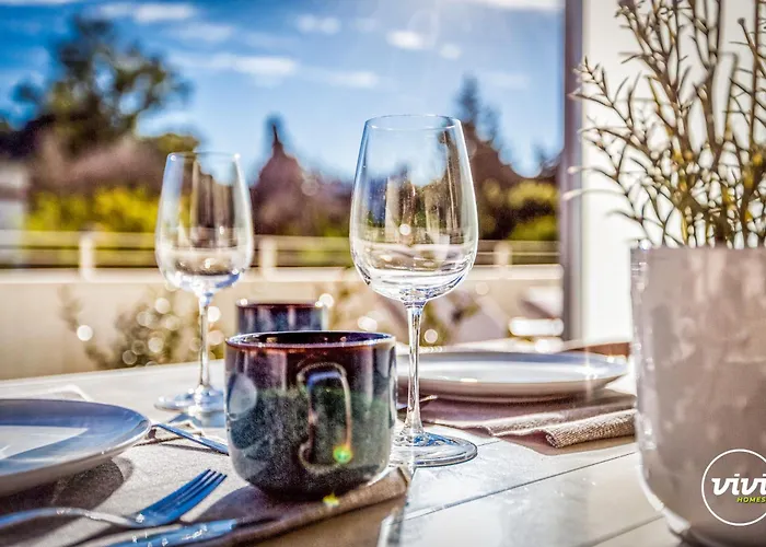 Vivi Homes - Cosy Pool, Gym & * Marbella